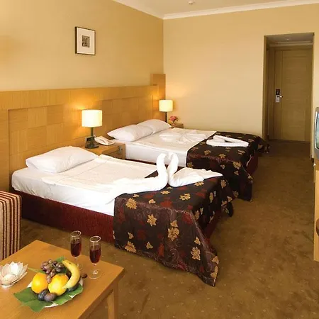 Otel Aventura Park Okurcalar